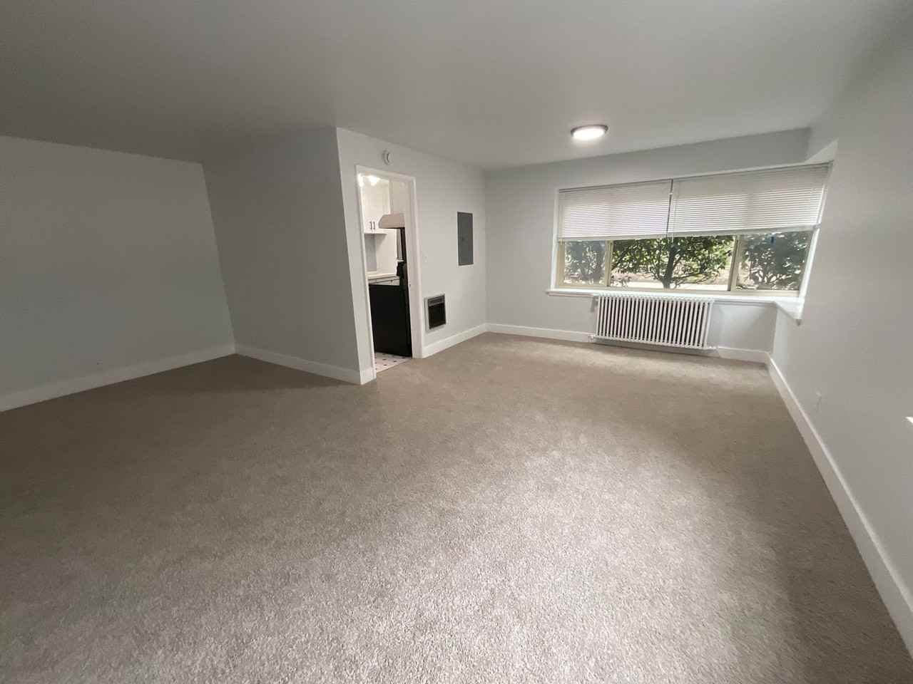 Hamrick & Halmark - Photo 6 of 37