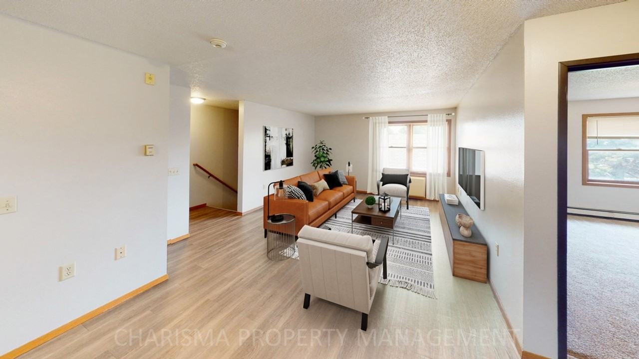 3500, 3506 and 3510 S Sertoma Ave - Photo 4 of 22