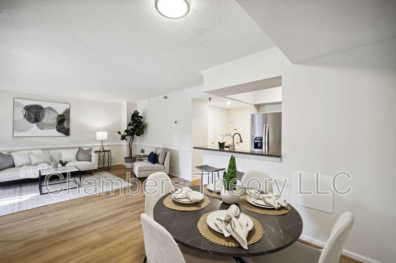 2400 Clarendon Blvd #201 - Photo 5 of 27