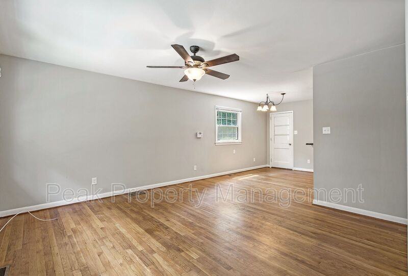 200 N Grove Ave - Photo 6 of 26