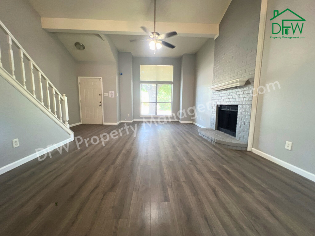 606 Valley Mills Dr - Photo 3 of 50