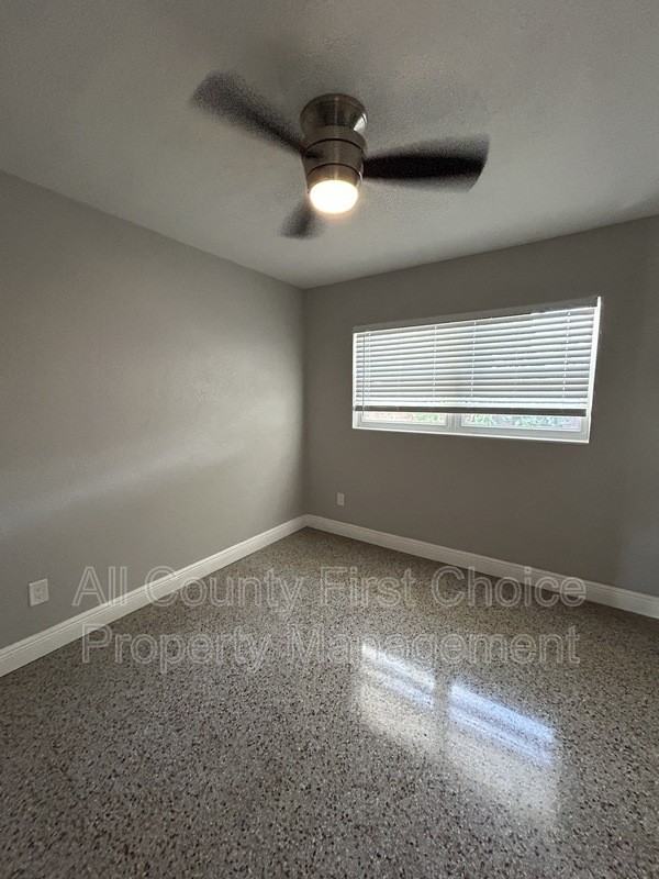 184 38th Ave Se - Photo 5 of 12