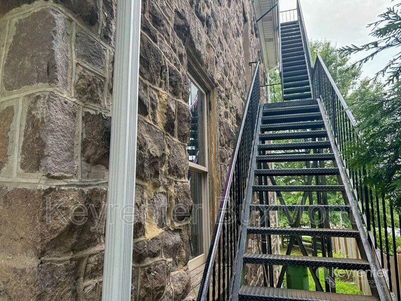 416 Highland Ave #3 - Photo 3 of 18