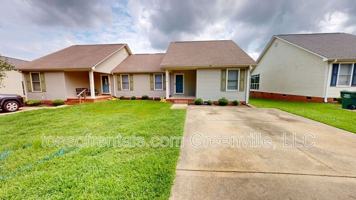 featured image of 121B Hipps Ave