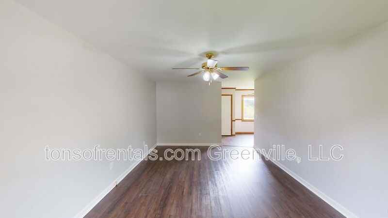 121B Hipps Ave - Photo 2 of 13