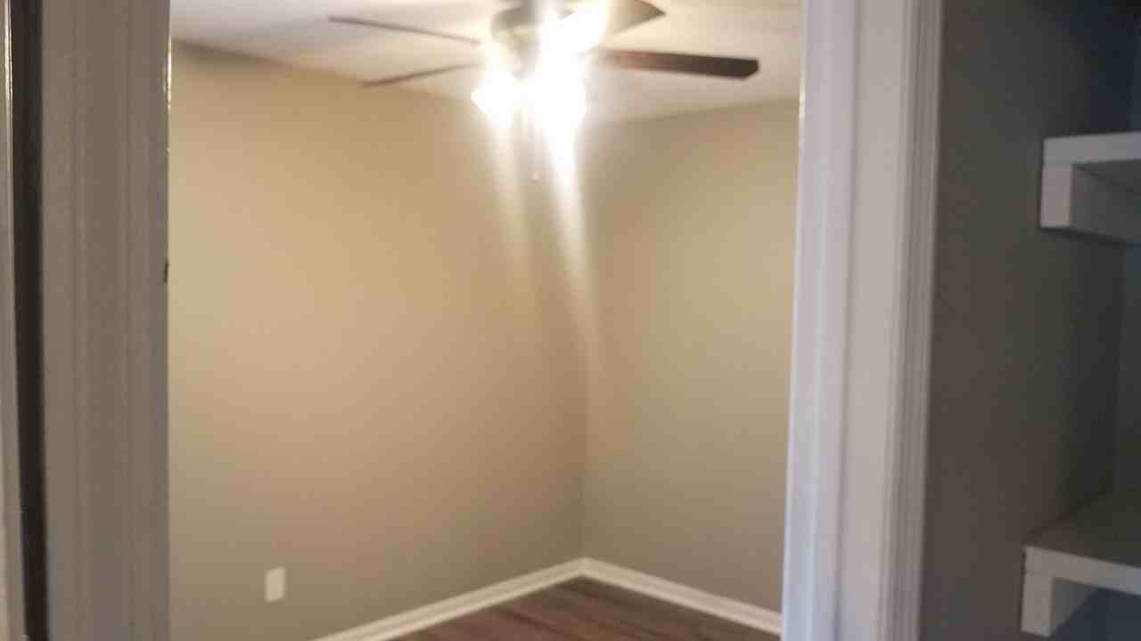 6 Lakeland Ct - Photo 4 of 8