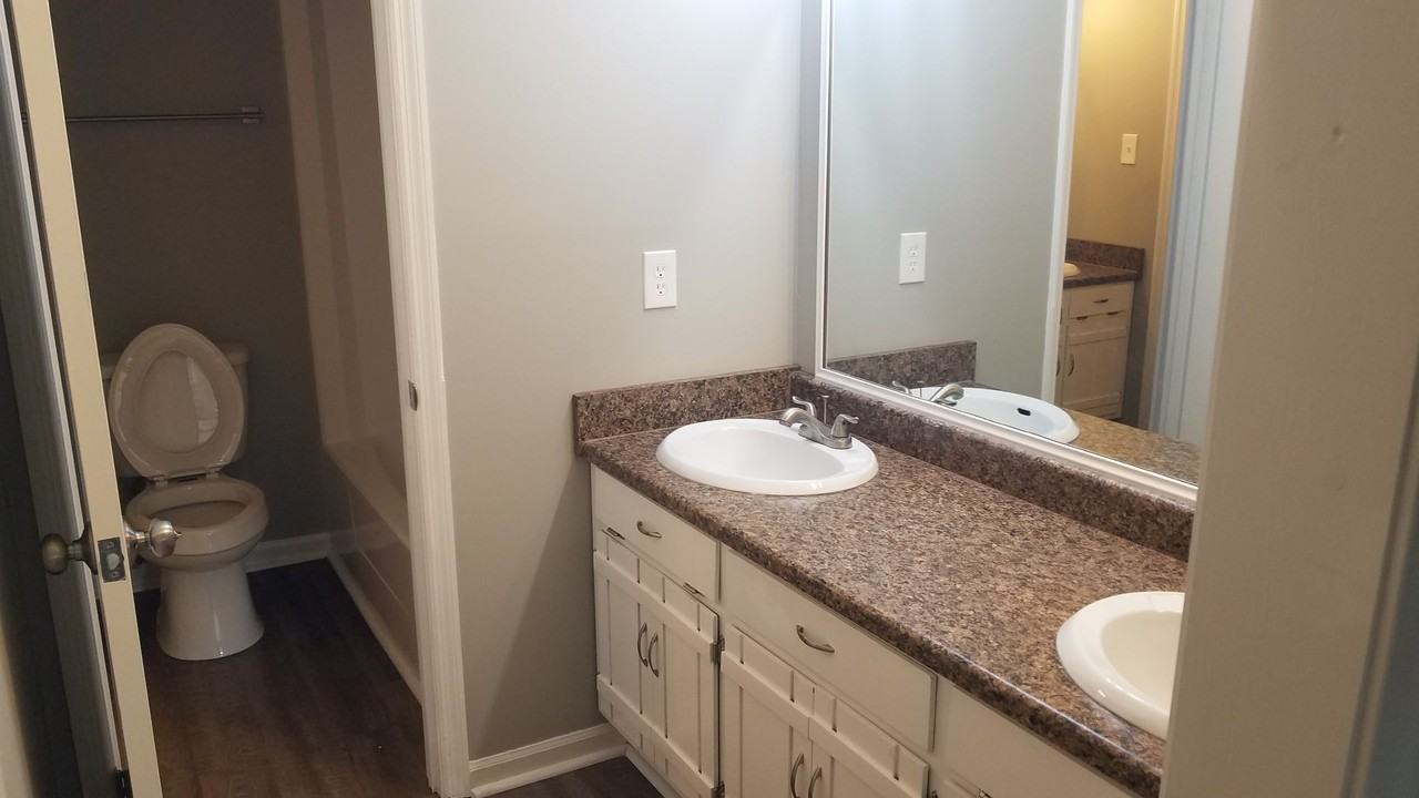 6 Lakeland Ct - Photo 6 of 8