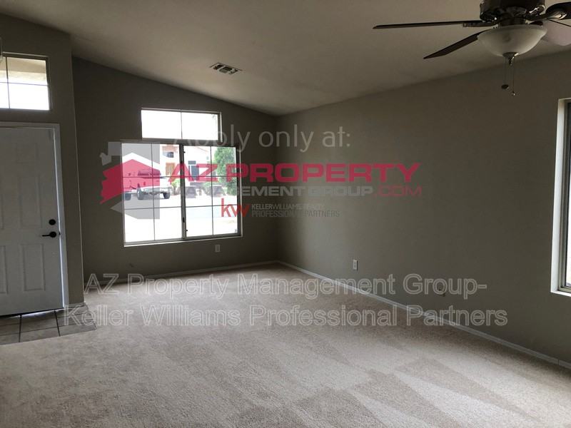 10311 W San Juan Ave - Photo 3 of 18