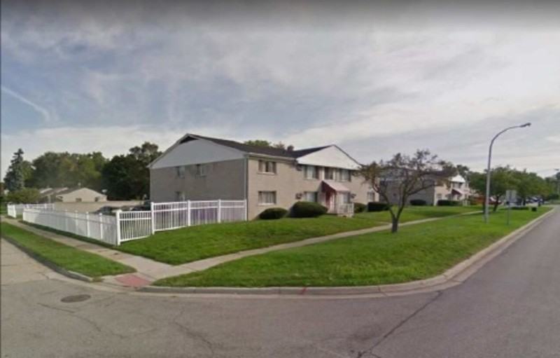 10030 W 9 Mile Rd - Photo 2 of 15