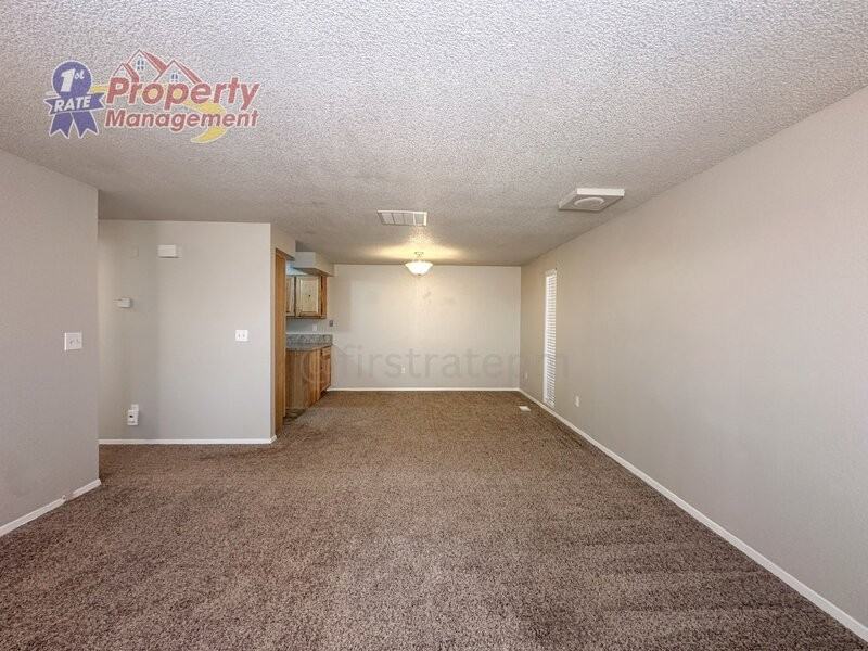 3484 N 36th St - Photo 7 of 26
