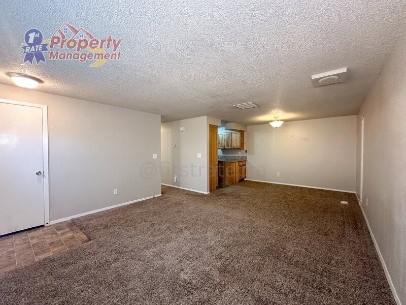 3484 N 36th St - Photo 5 of 26