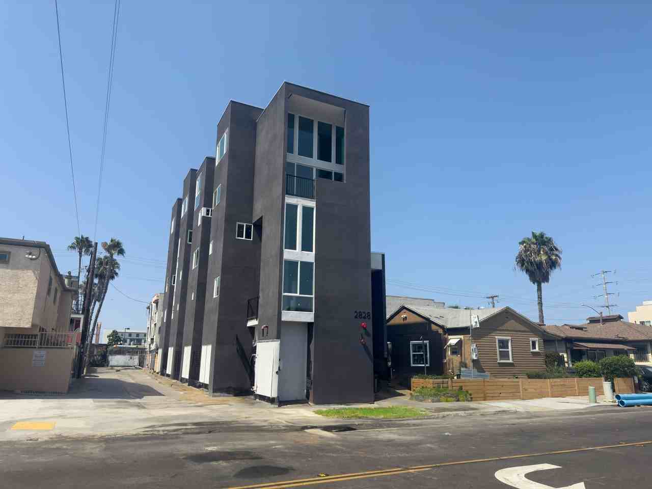 2828 Howard Ave - Photo 4 of 4