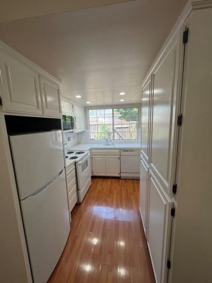 4029 Malva Ter - Photo 3 of 14