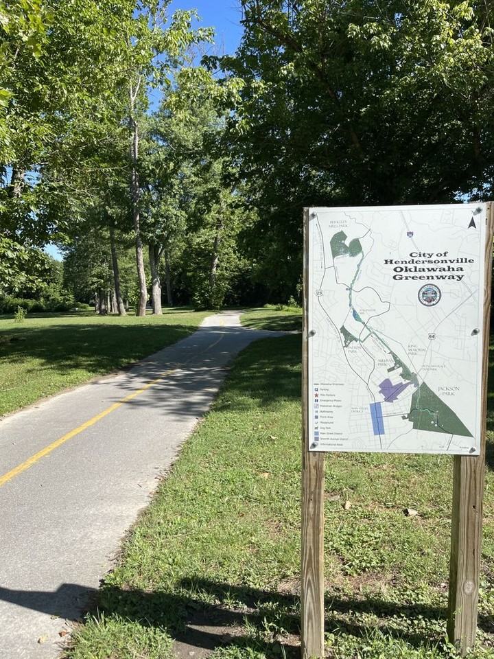 1226 Martin Circle - Photo 3 of 17