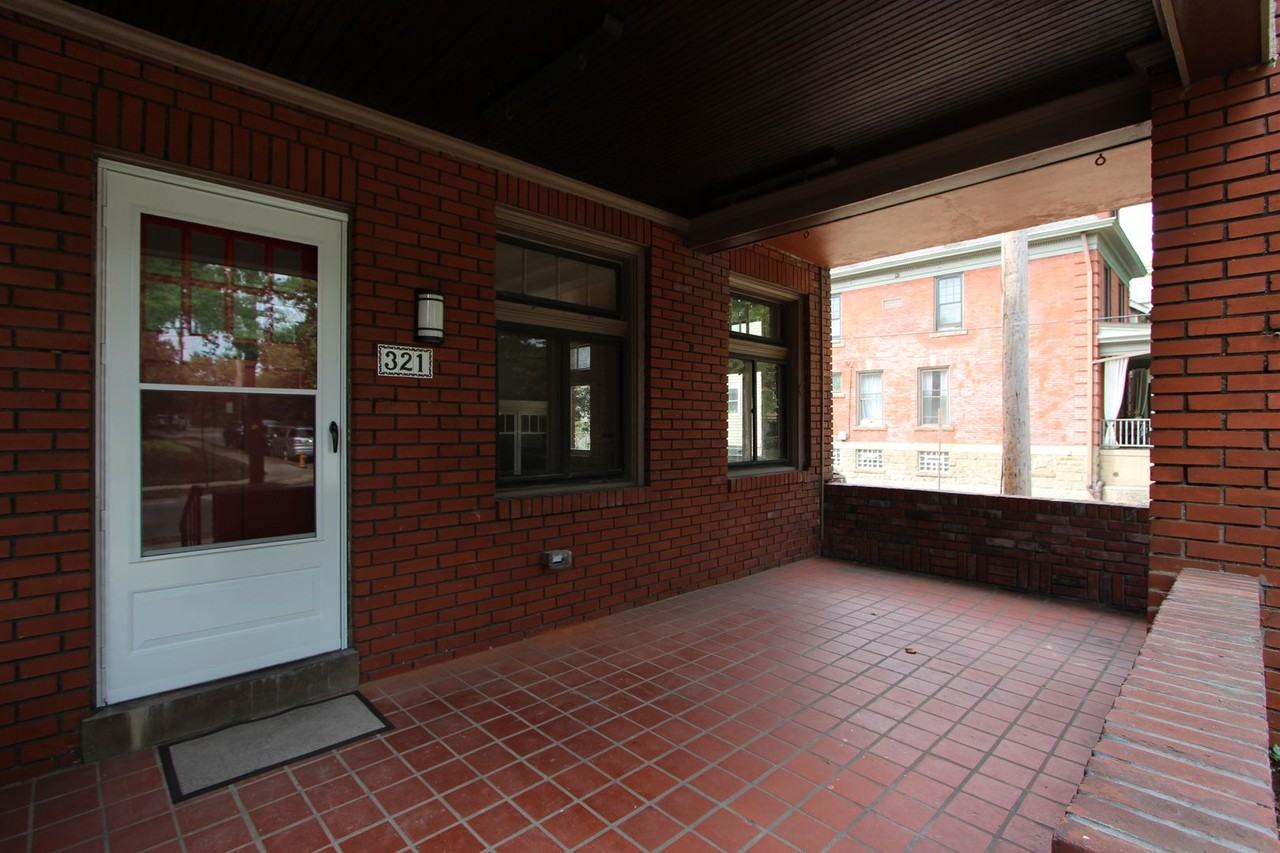 321 W Hutchinson Ave - Photo 2 of 16