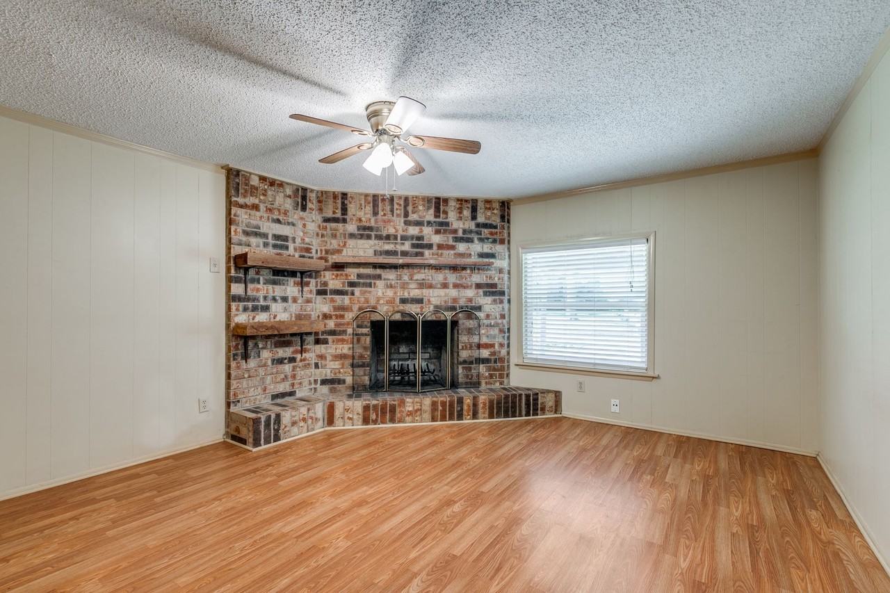 322 Byrnes Dr - Photo 6 of 25