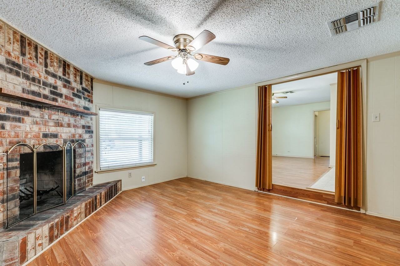 322 Byrnes Dr - Photo 7 of 25