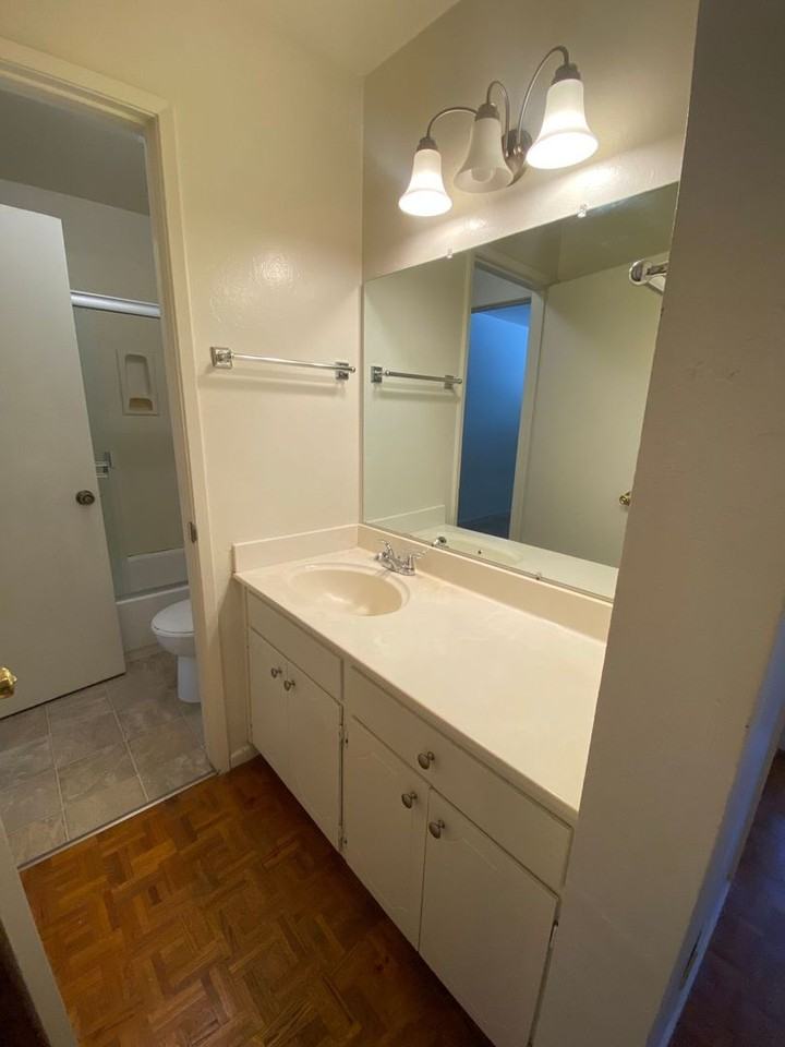 2115 Bella Casa St - Photo 6 of 6