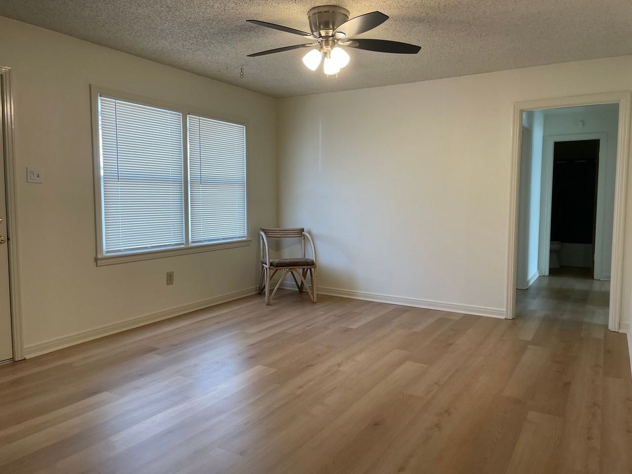 1301 41st St - Photo 2 of 15