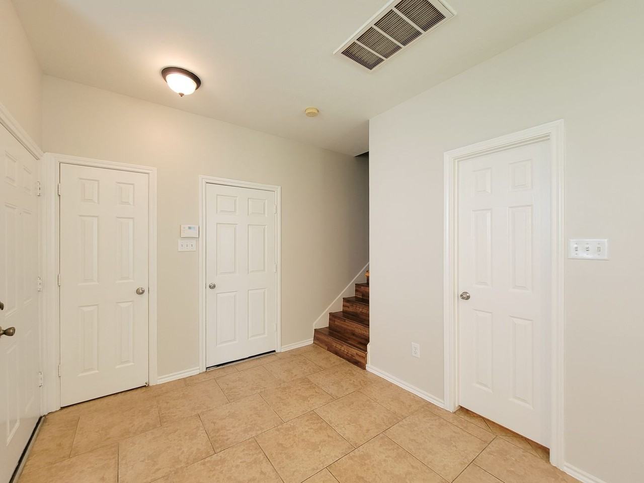 25278 Finchgrove Ln - Photo 3 of 37