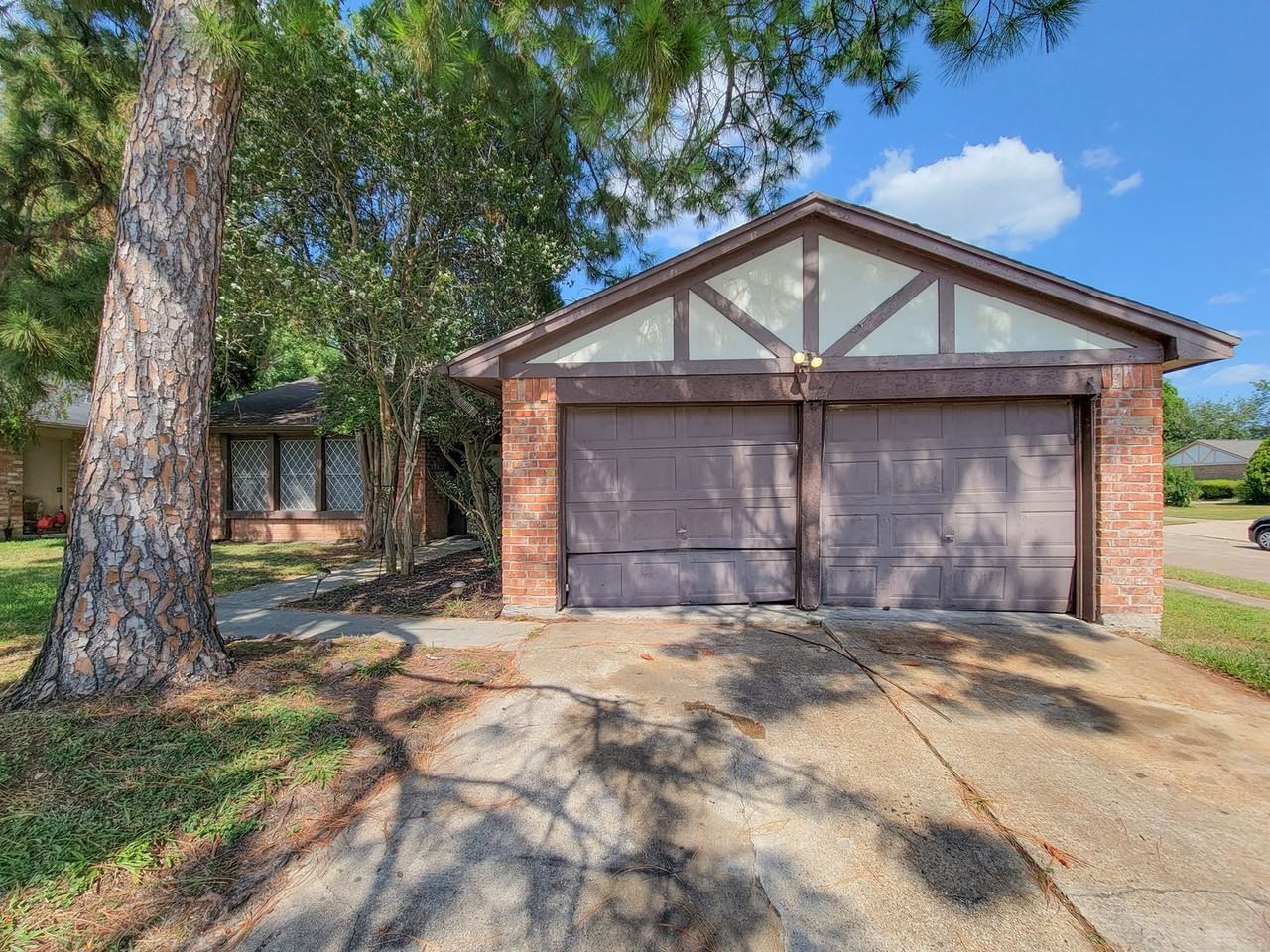 9415 Beckford Dr - Photo 2 of 29
