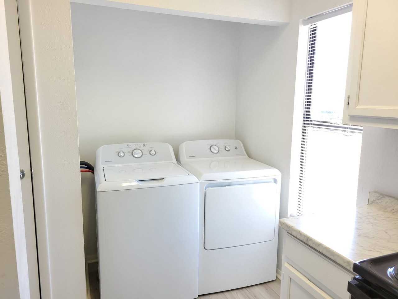 2510 E 7th St #D - Photo 7 of 12
