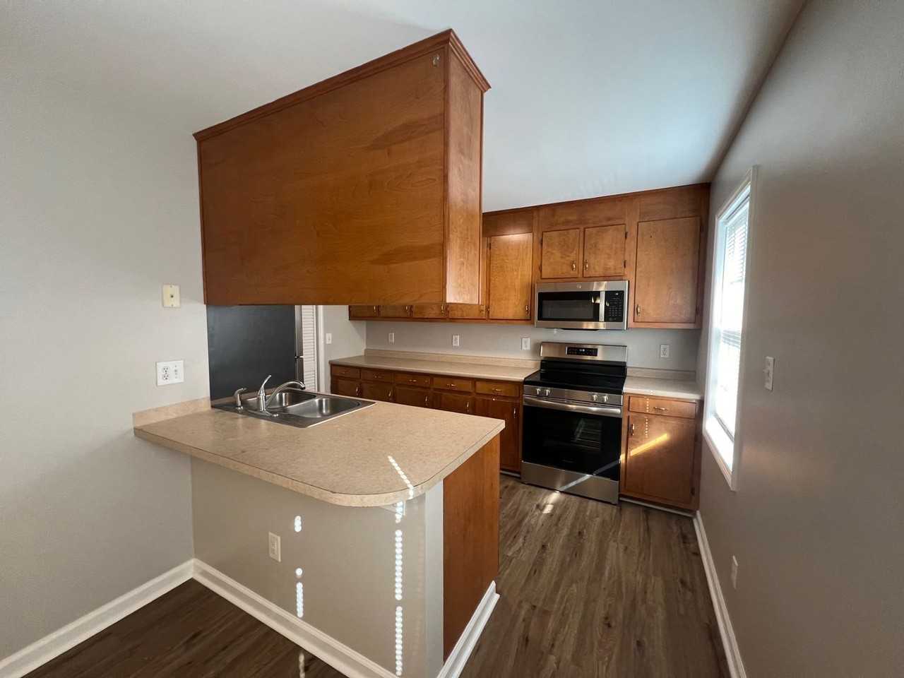 Messick 335 - Photo 3 of 12