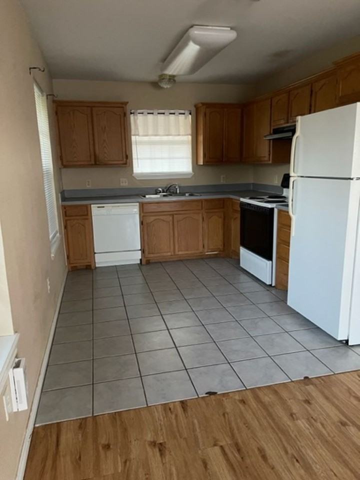 1138 Westheimer Rd - Photo 3 of 10
