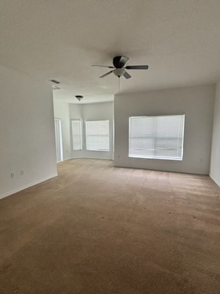 3522 Valleyview Dr - Photo 3 of 8