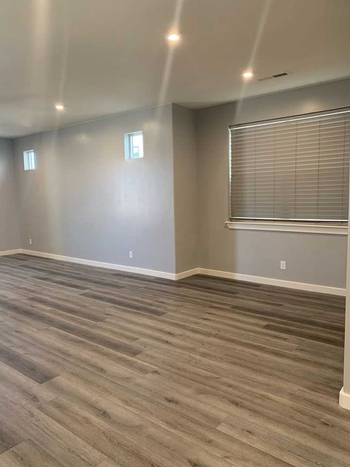 5690 S Garnet Dr - Photo 6 of 27