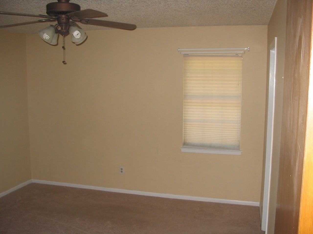 607 E 27th Ave - Photo 6 of 12