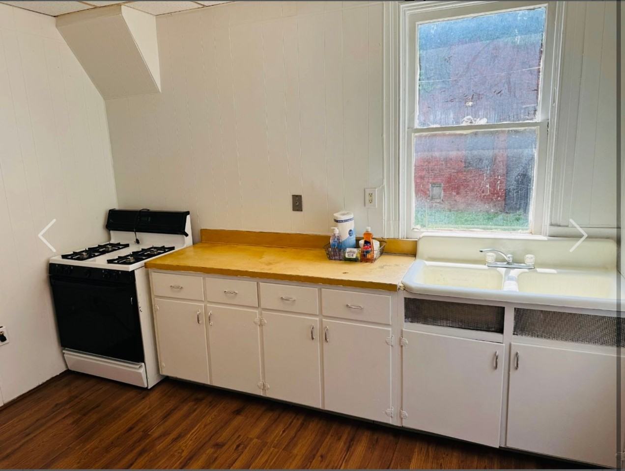 234 S Queen St #1 - Photo 3 of 8