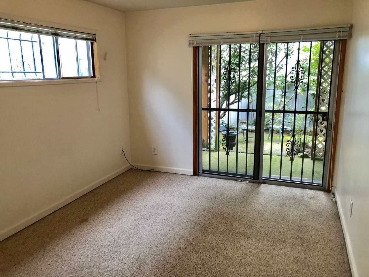 4913 Se 28th Ave - Photo 6 of 15