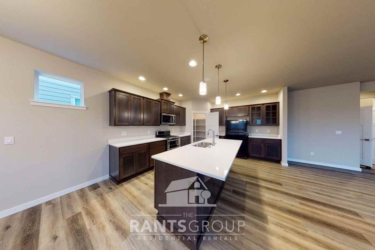 3401 64th Ln Sw - Photo 2 of 28