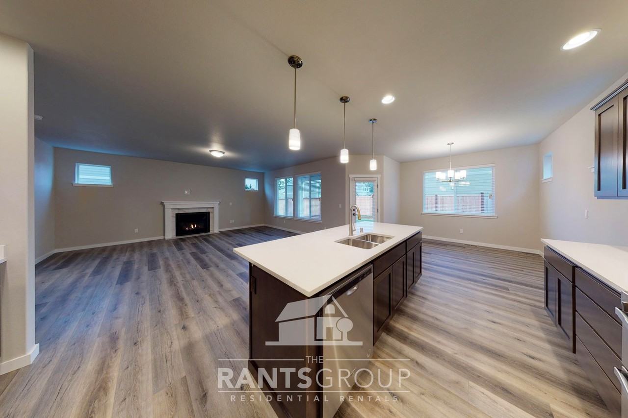 3401 64th Ln Sw - Photo 4 of 28