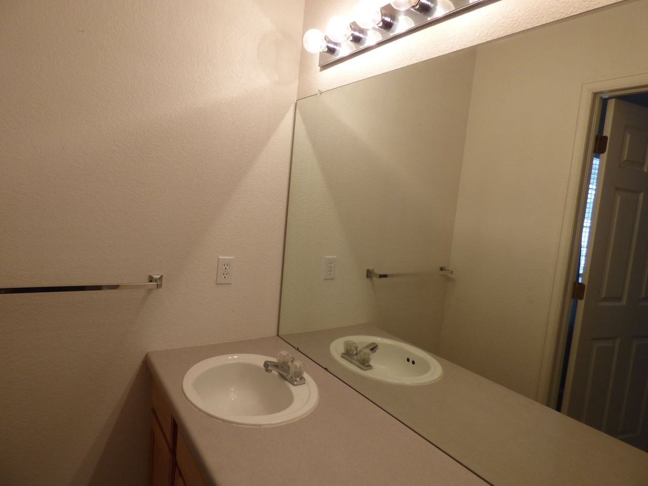 1596 Meachum Way - Photo 6 of 19
