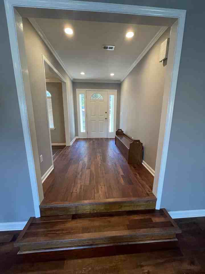 209 S Oak Ridge Dr - Photo 3 of 16