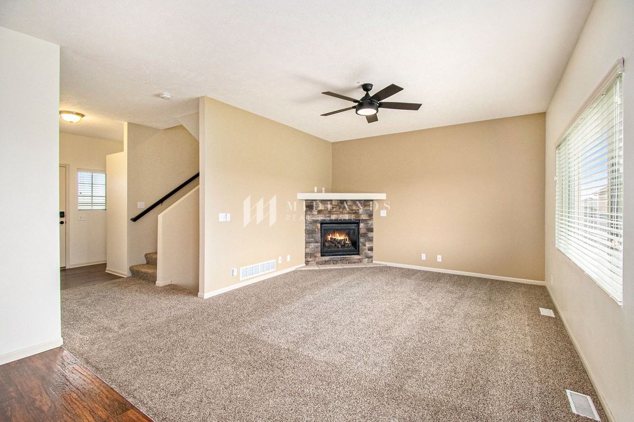 4410 Brook St - Photo 4 of 15