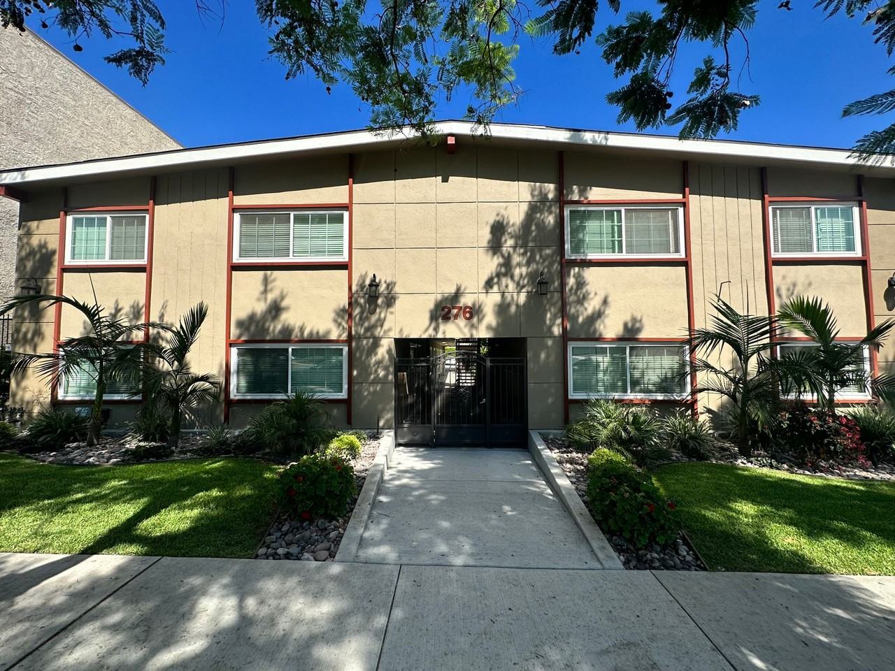 276 South Sierra Madre Boulevard - Photo 2 of 20