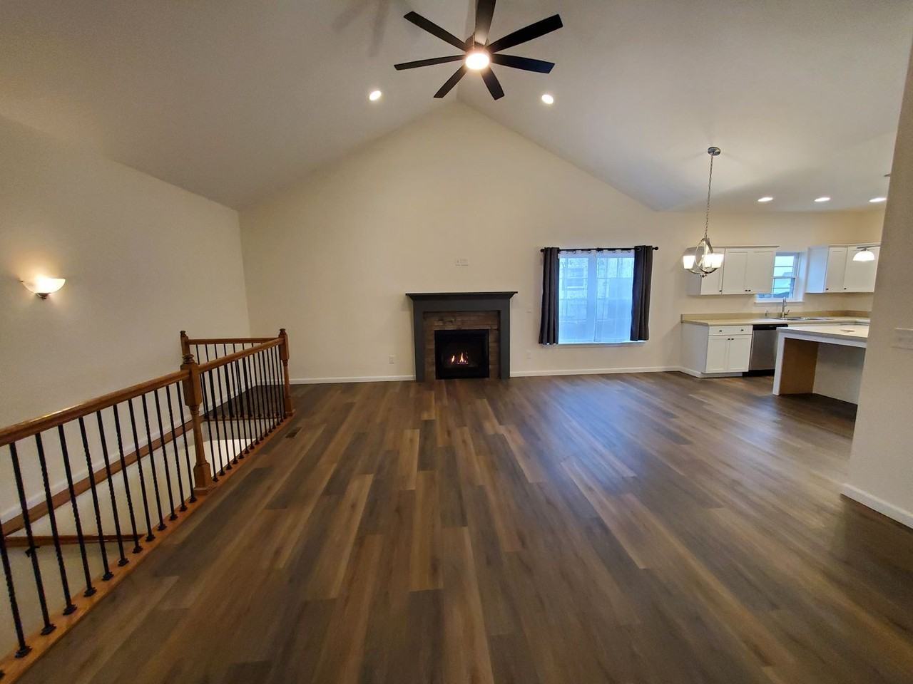 621 Stephanie Court - Photo 2 of 29