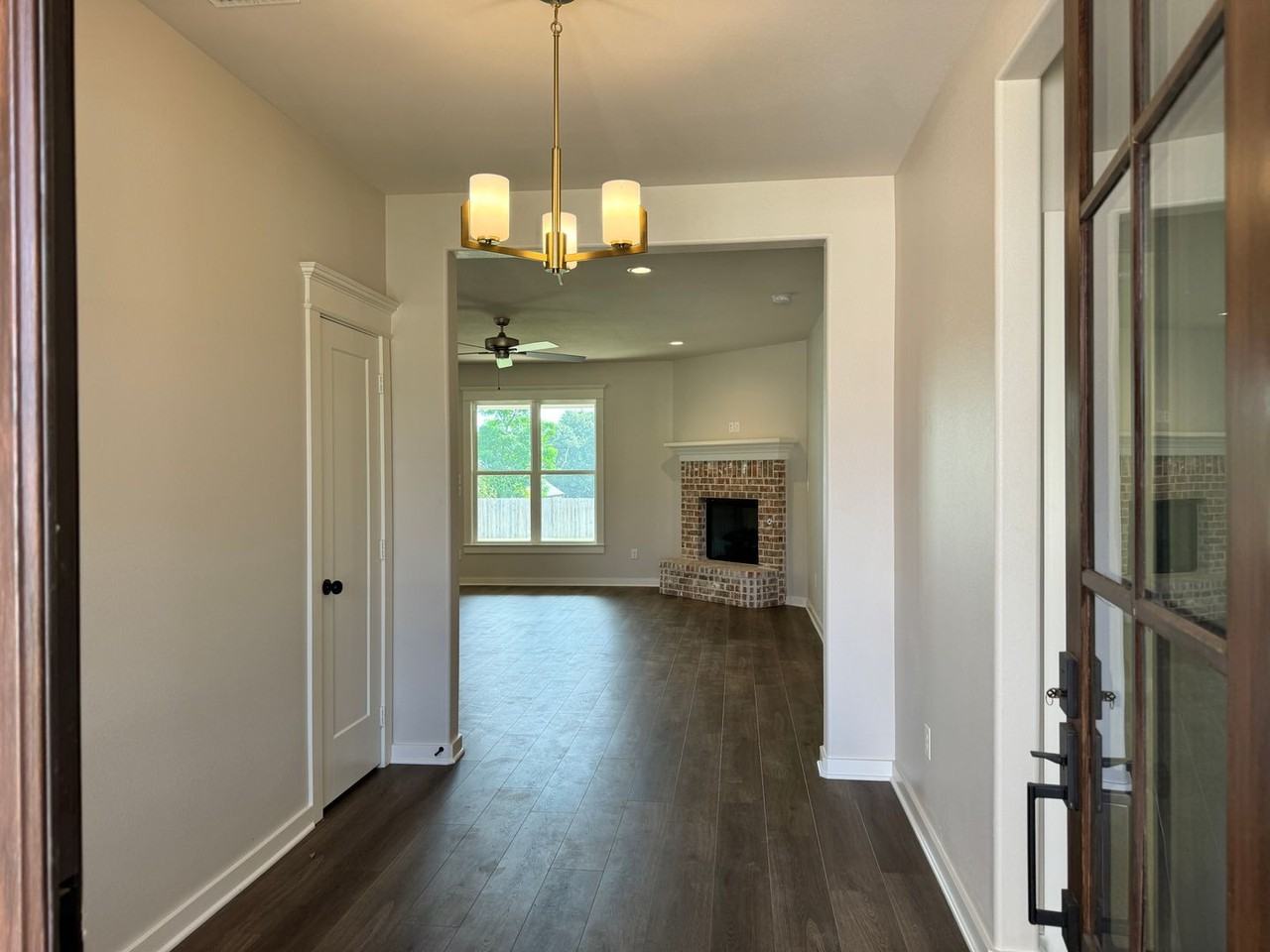 118 Sides Blvd - Photo 3 of 43