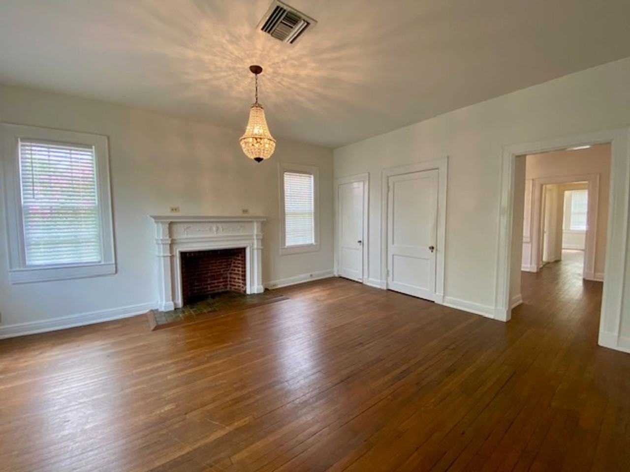 2409 Fairfield Ave (Units 1, 2, 3, & 4) - Photo 2 of 10