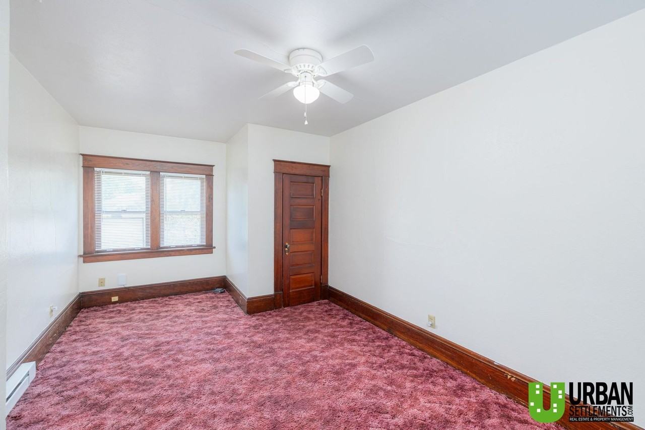 719 C St - Photo 6 of 14