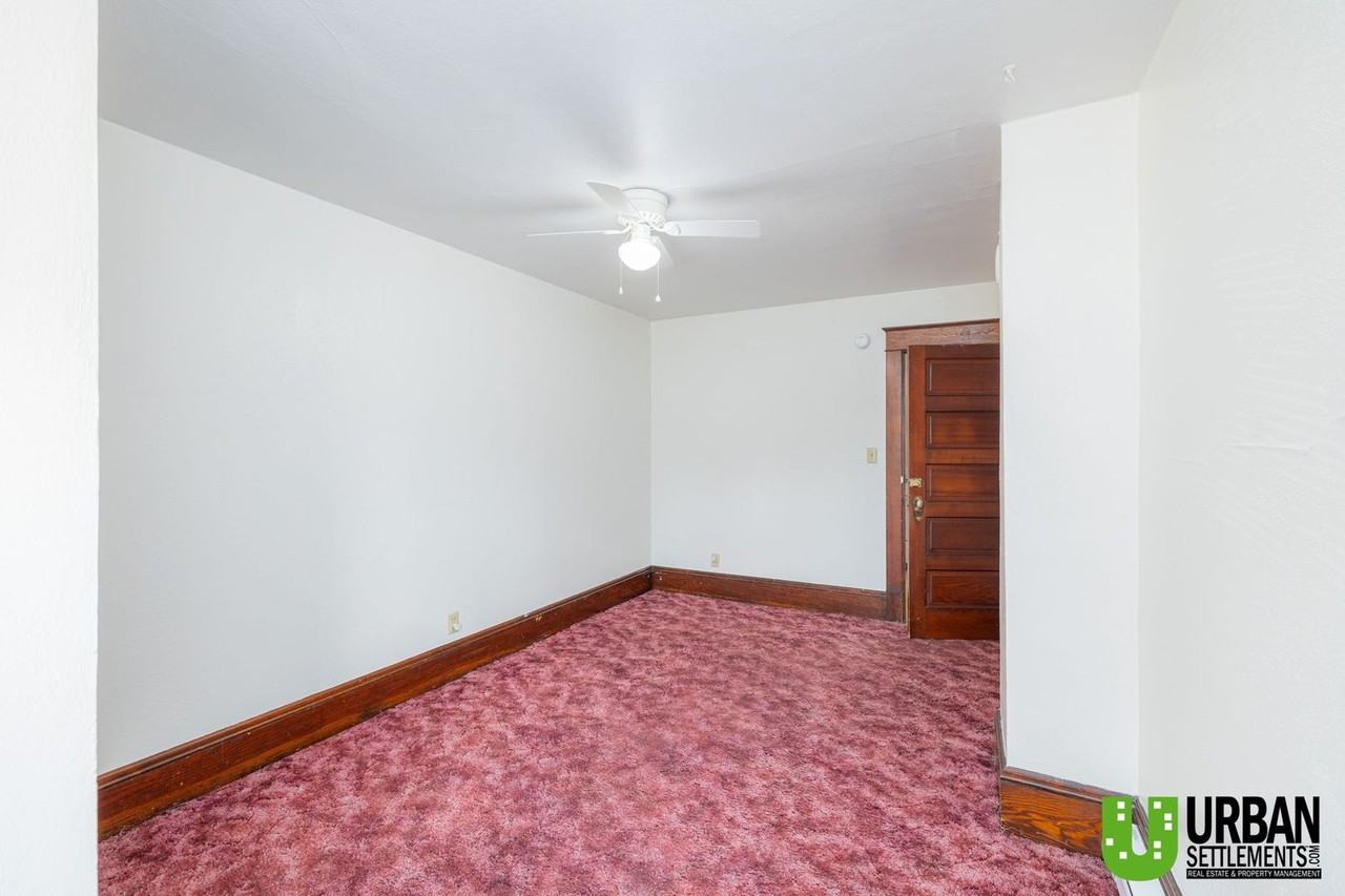 719 C St - Photo 7 of 14