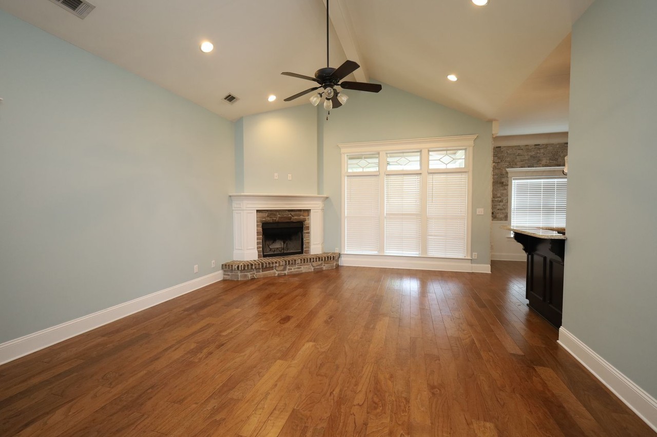 743 Lawson Farms Rd - Photo 2 of 21