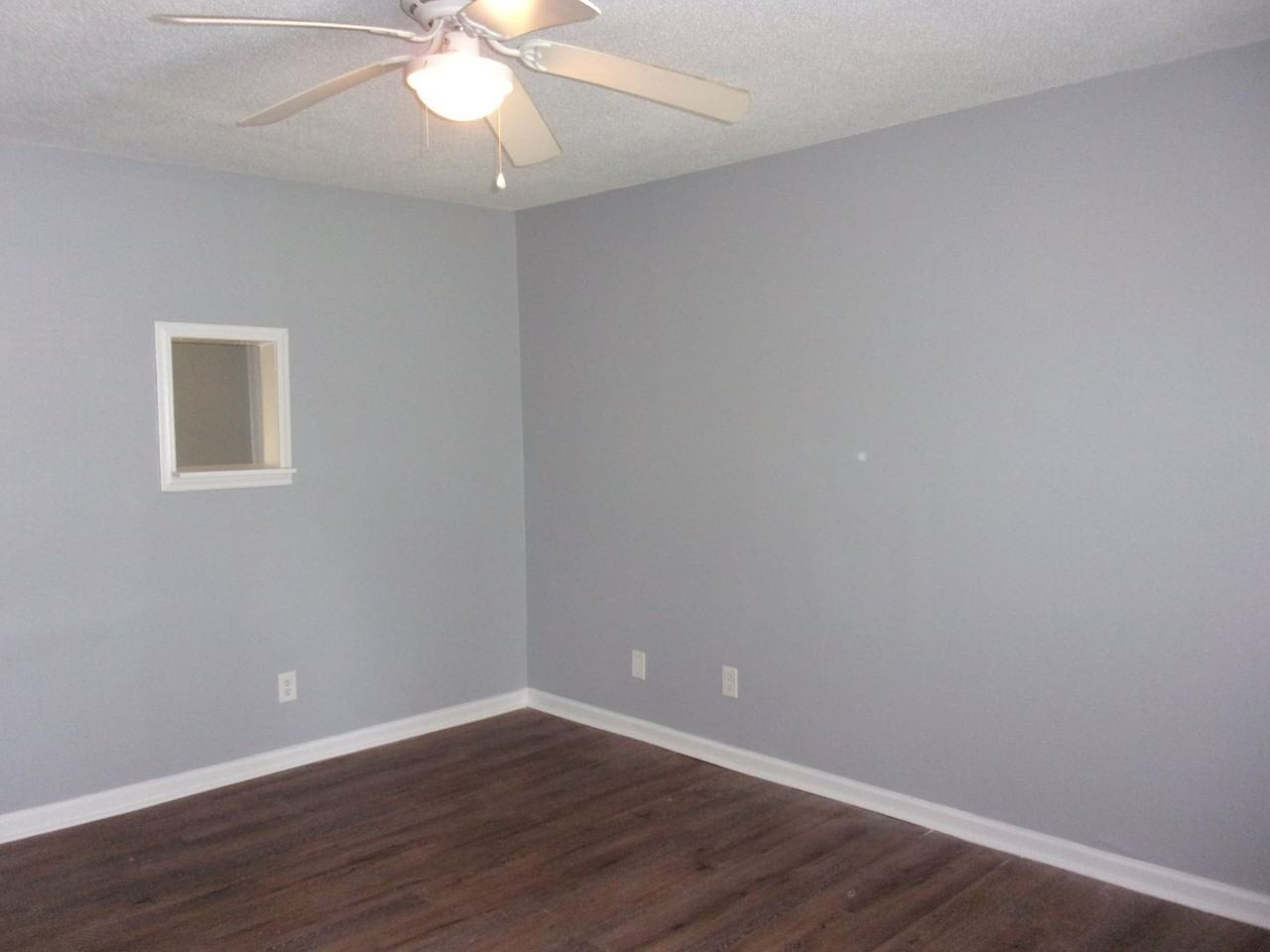 1034 Martin Ave - Photo 2 of 12