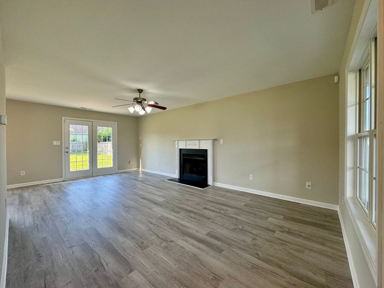 2132 Yellowbrick Rd - Photo 3 of 25