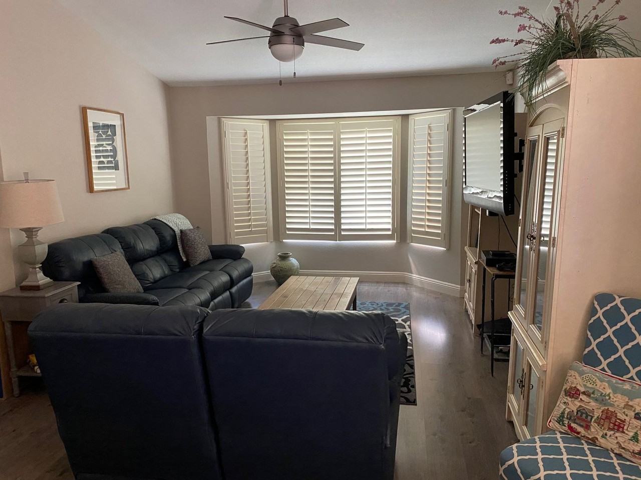 2370 W 12th Ln - Photo 2 of 10