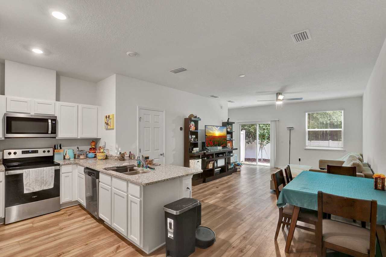 11833 Junegrass Rd - Photo 3 of 15