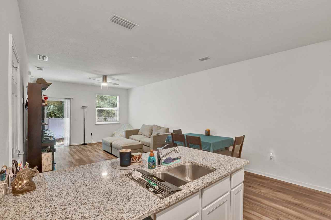 11833 Junegrass Rd - Photo 4 of 15